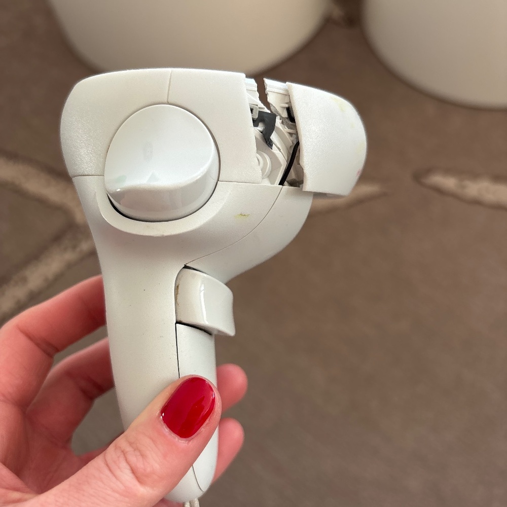 Meta Quest 2 Controller for parts